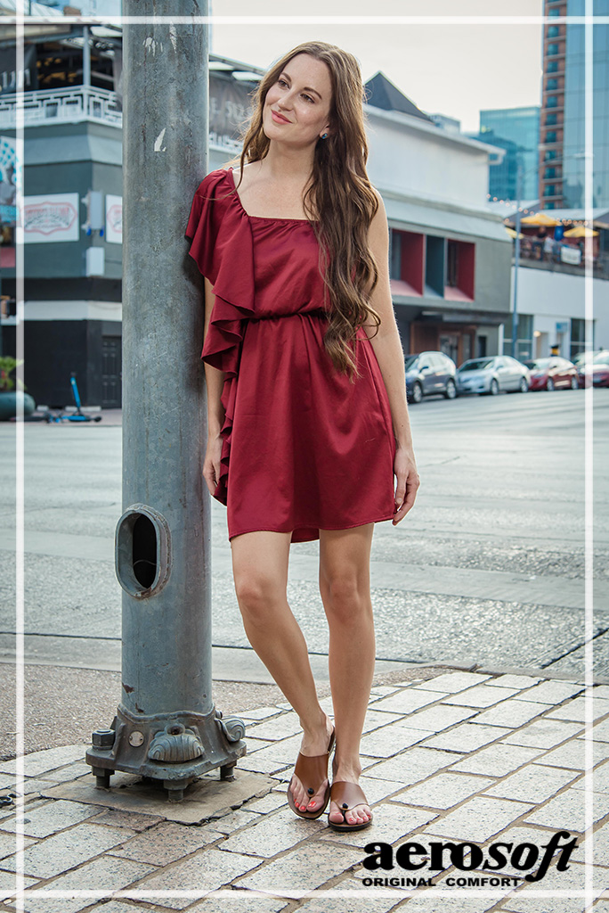 Maroon short dress with brown sandals